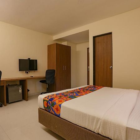 Fabhotel Royal International 孟买 外观 照片