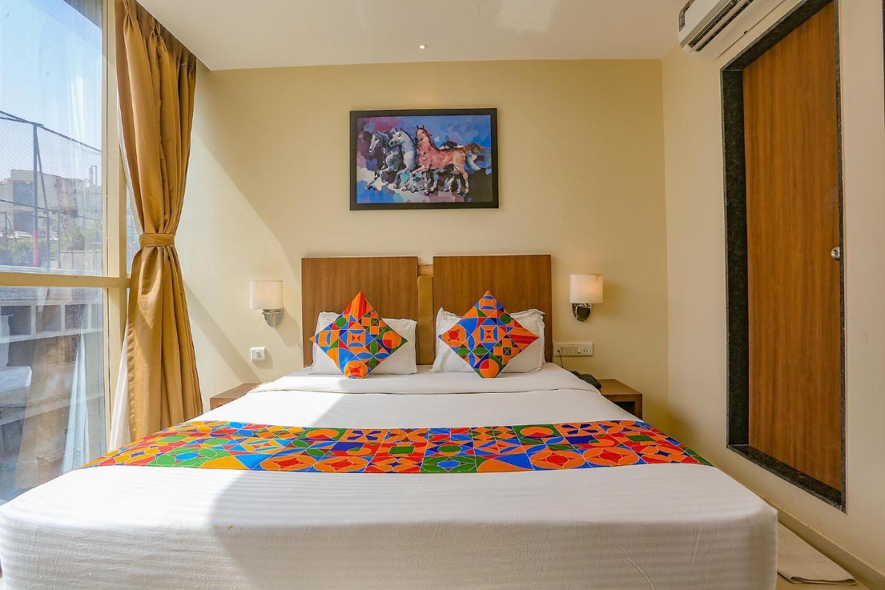 Fabhotel Royal International 孟买 外观 照片