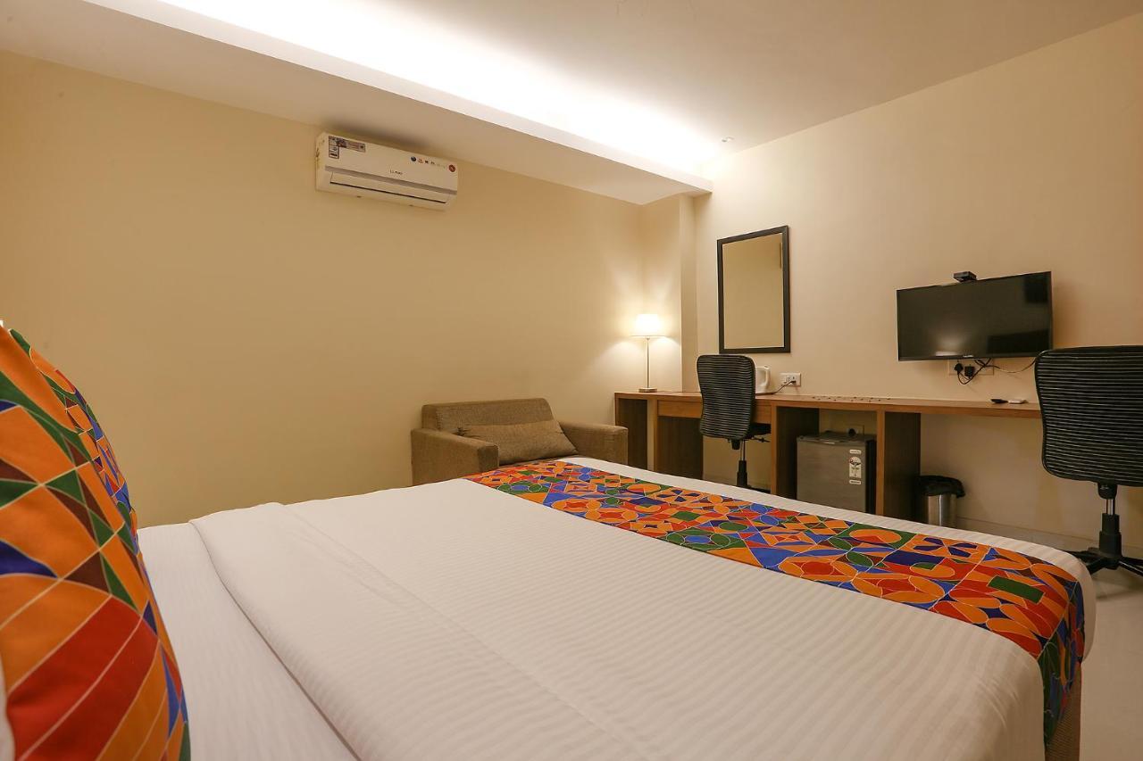 Fabhotel Royal International 孟买 外观 照片