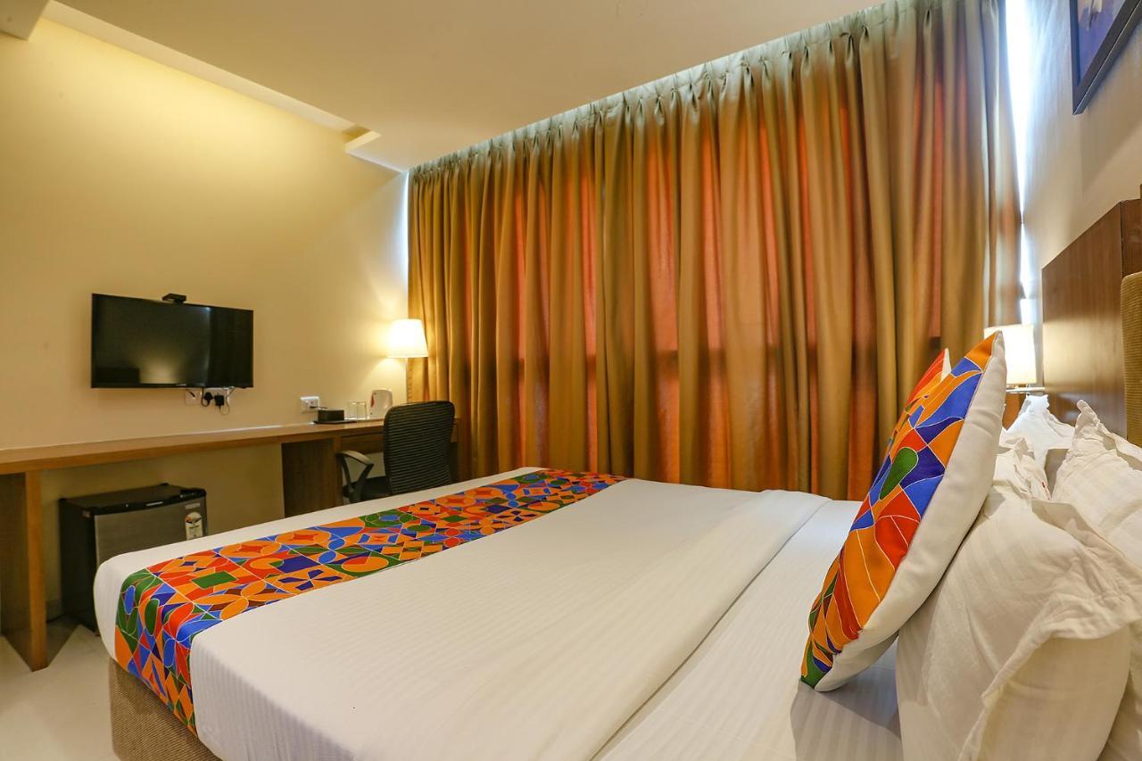 Fabhotel Royal International 孟买 外观 照片
