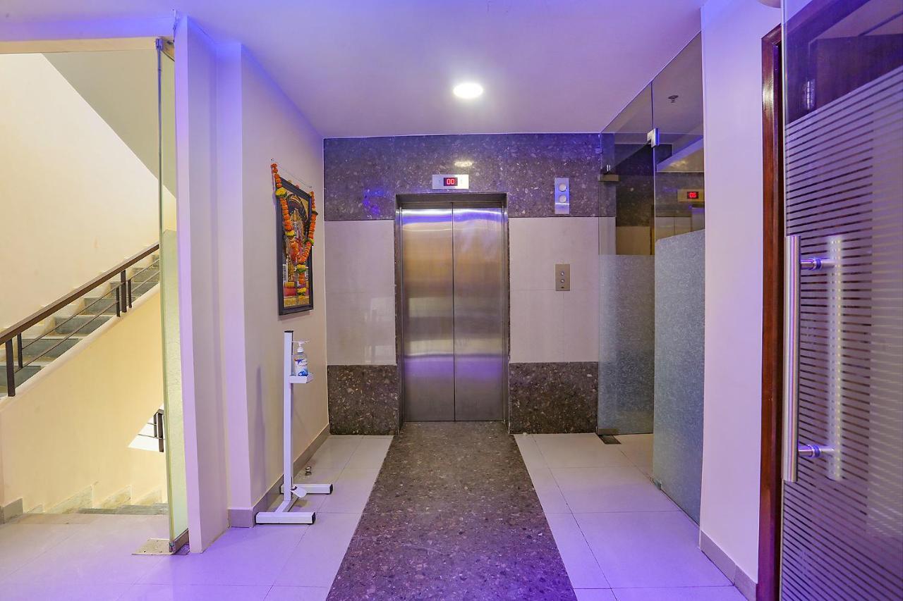 Fabhotel Royal International 孟买 外观 照片