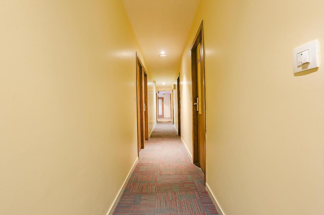 Fabhotel Royal International 孟买 外观 照片